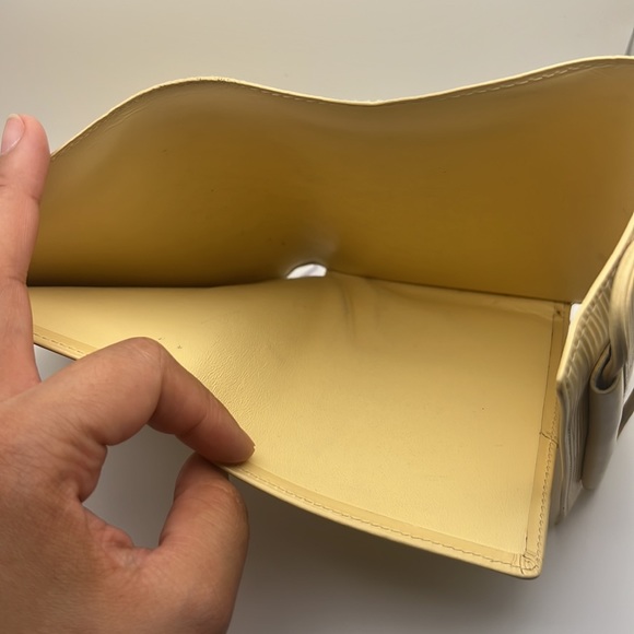 Louis Vuitton Wallet - Picture 8 of 9